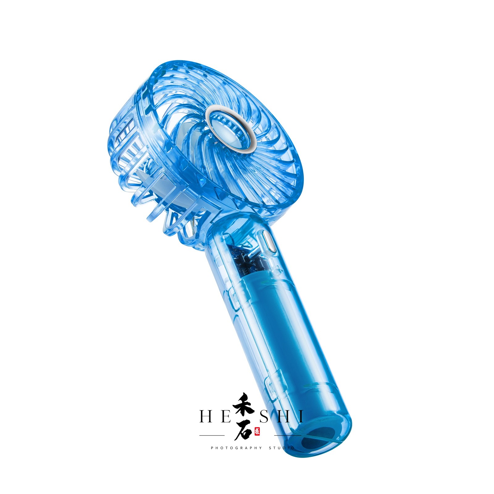 透明蓝色手持小风扇 · 3C数码 产品拍摄案例 - 禾石商业摄影