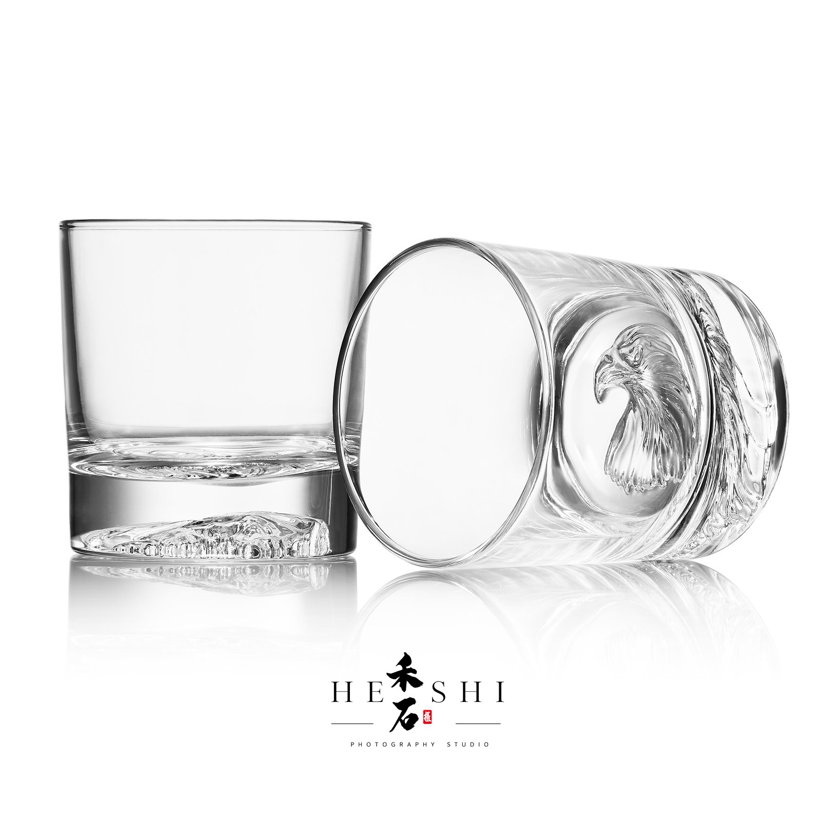 雕花威士忌酒杯 · 家居餐厨 产品拍摄案例 - 禾石商业摄影